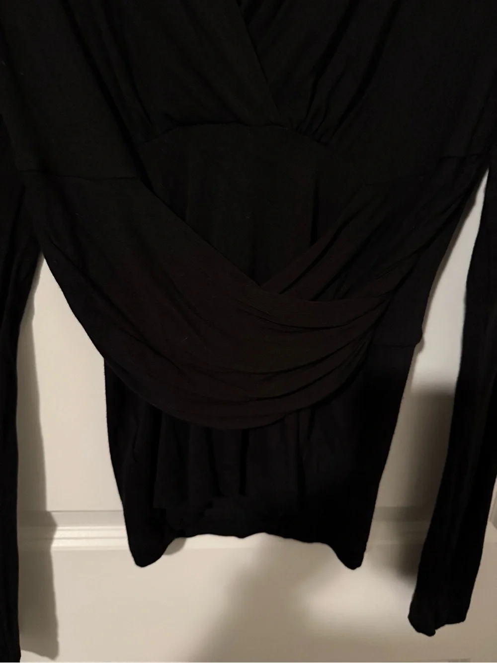 BCBGMaxAzria Black Draped Long-Sleeve Wrap Top #51 - Picture 3 of 6